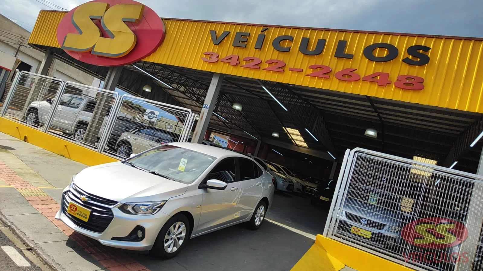 GM - Chevrolet ONIX SEDAN Plus LTZ 1.0 12V TB Flex Mec.
